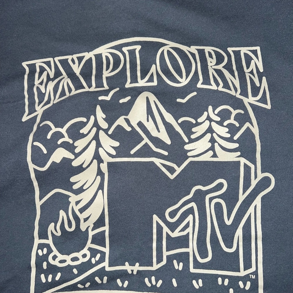 Urban Outfitters Blue Graphic MTV Sweater